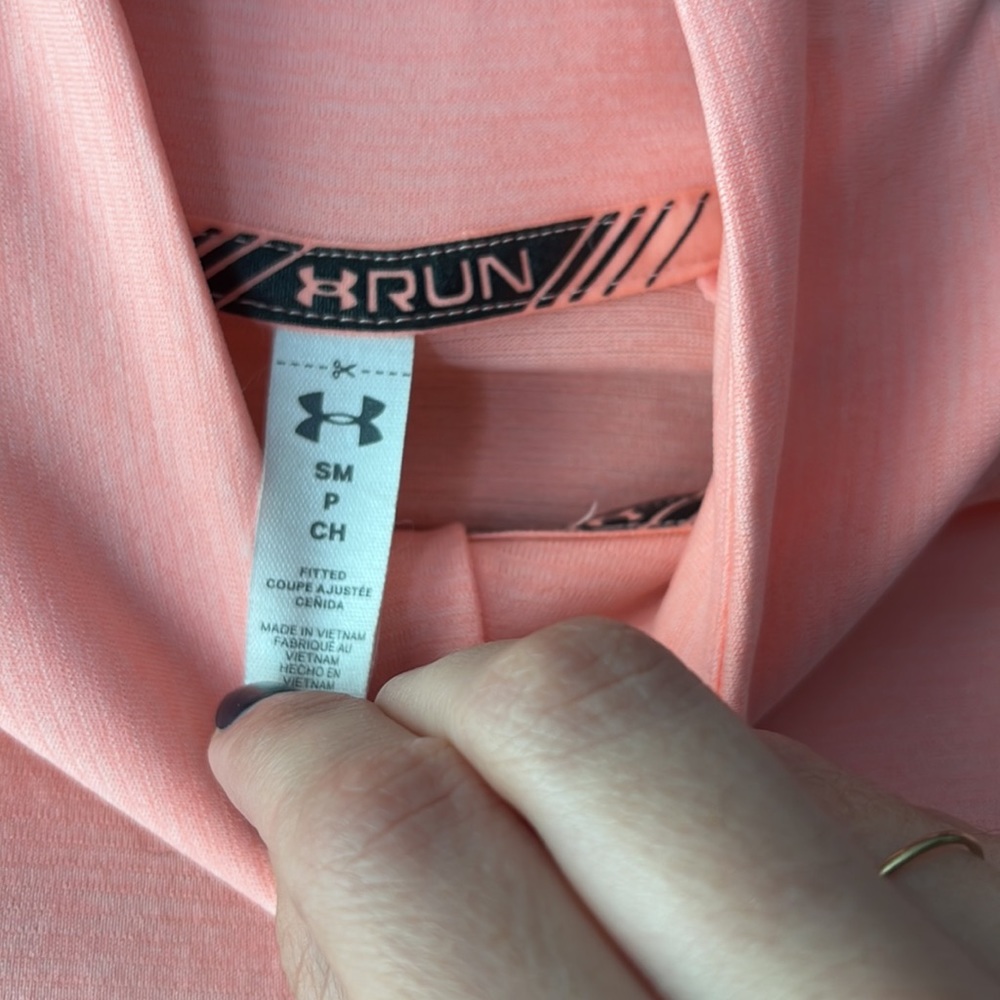 Under Armour Zip Up Pull over - Picture 3 of 4